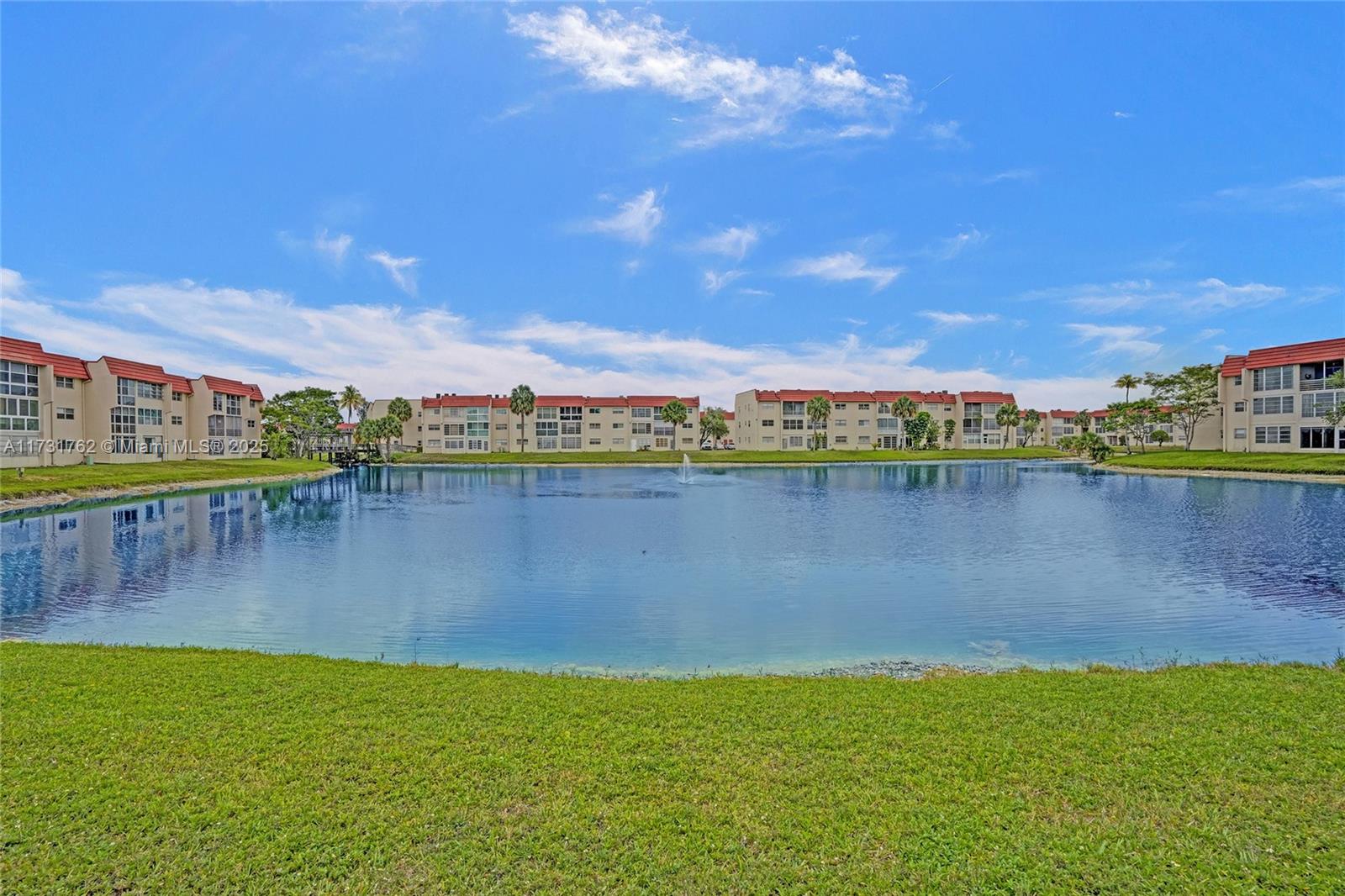 2850 W Sunrise Lakes Dr #106, Sunrise, Florida image 17