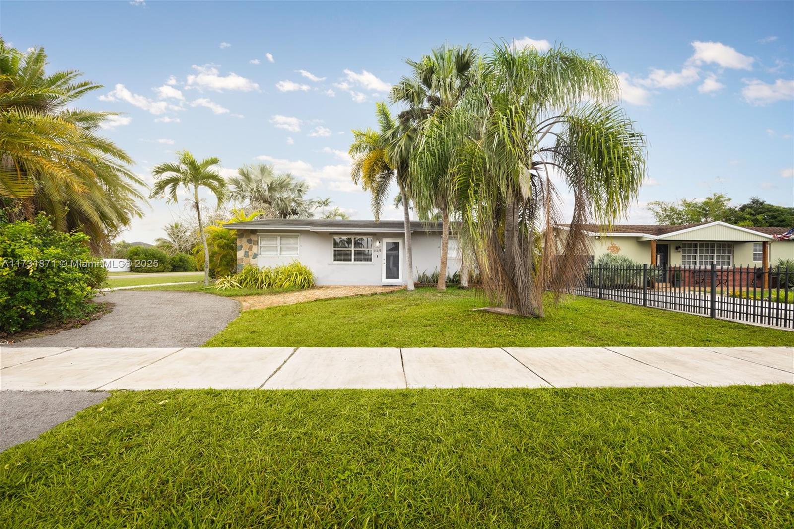 17275 SW 302nd St, Homestead, Florida image 2