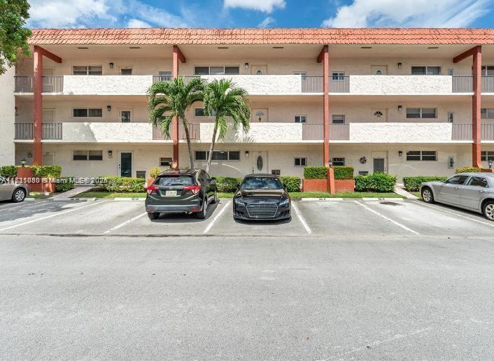 9520 S Hollybrook Lake Dr #205, Pembroke Pines, Florida image 3