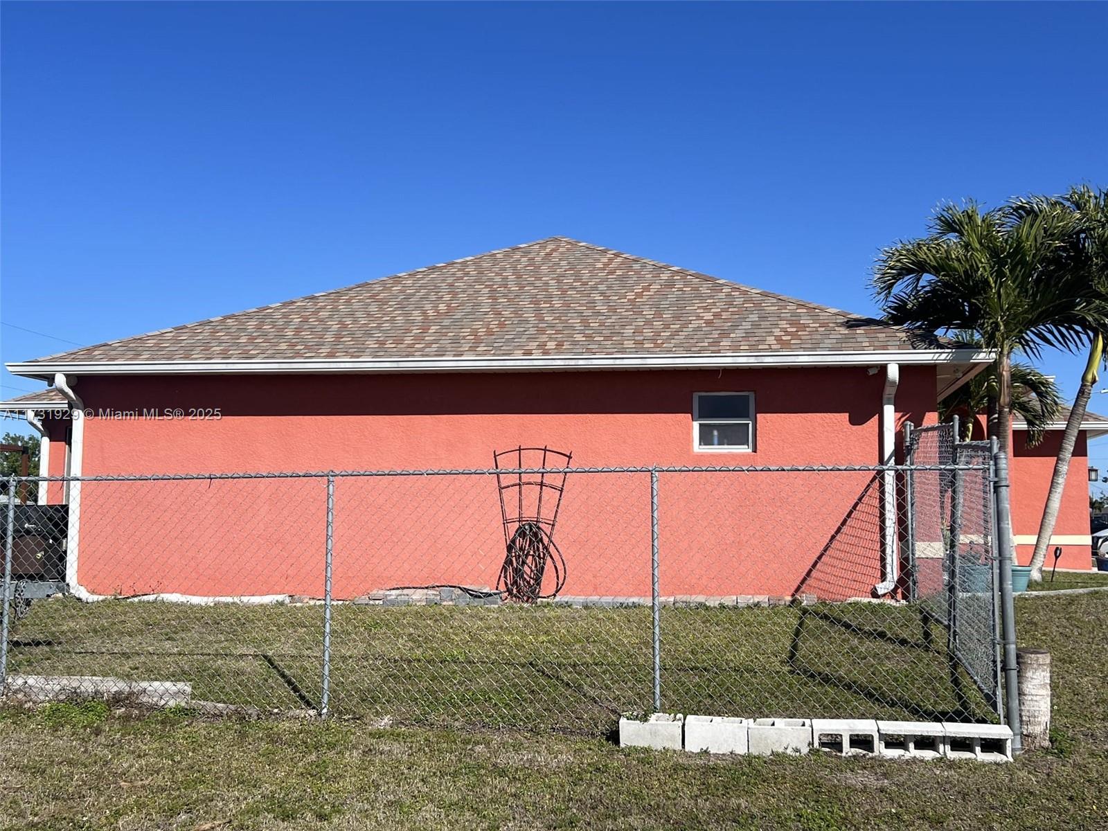 Residential, Cape Coral, Florida image 4