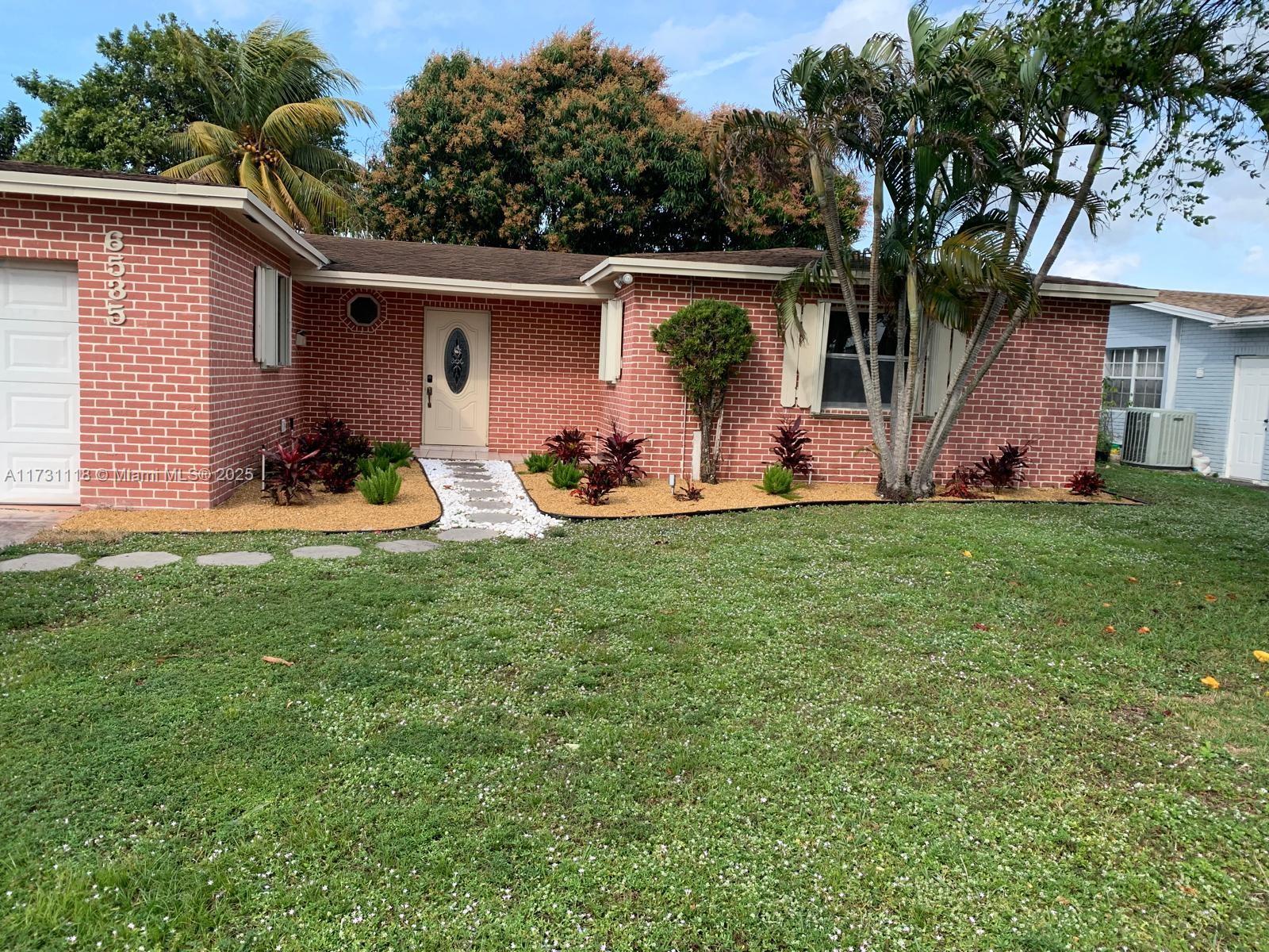 6535 8th Pl Unit , North Lauderdale, Florida 33068