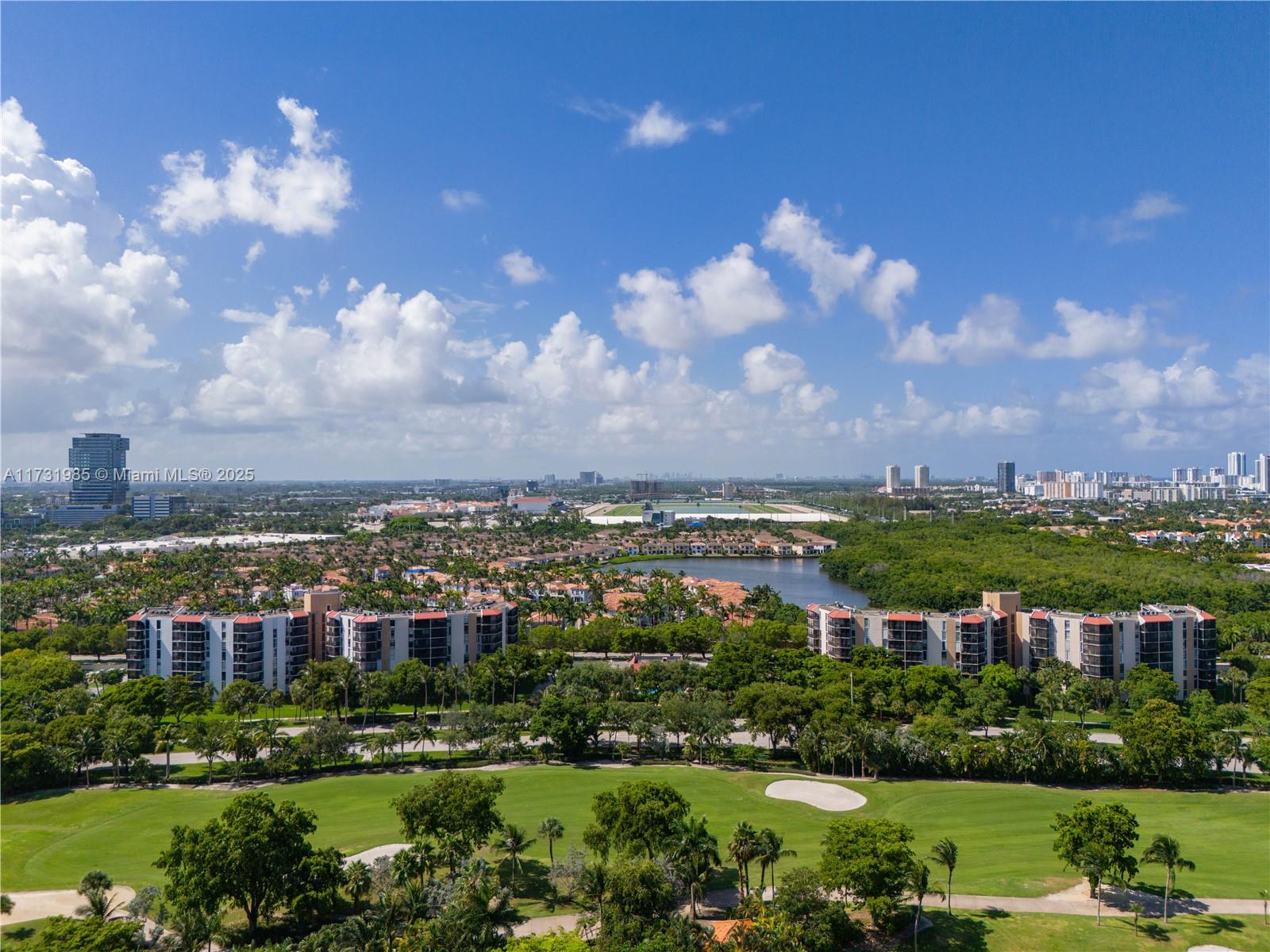 3301 N Country Club Dr #605, Aventura, Florida image 28