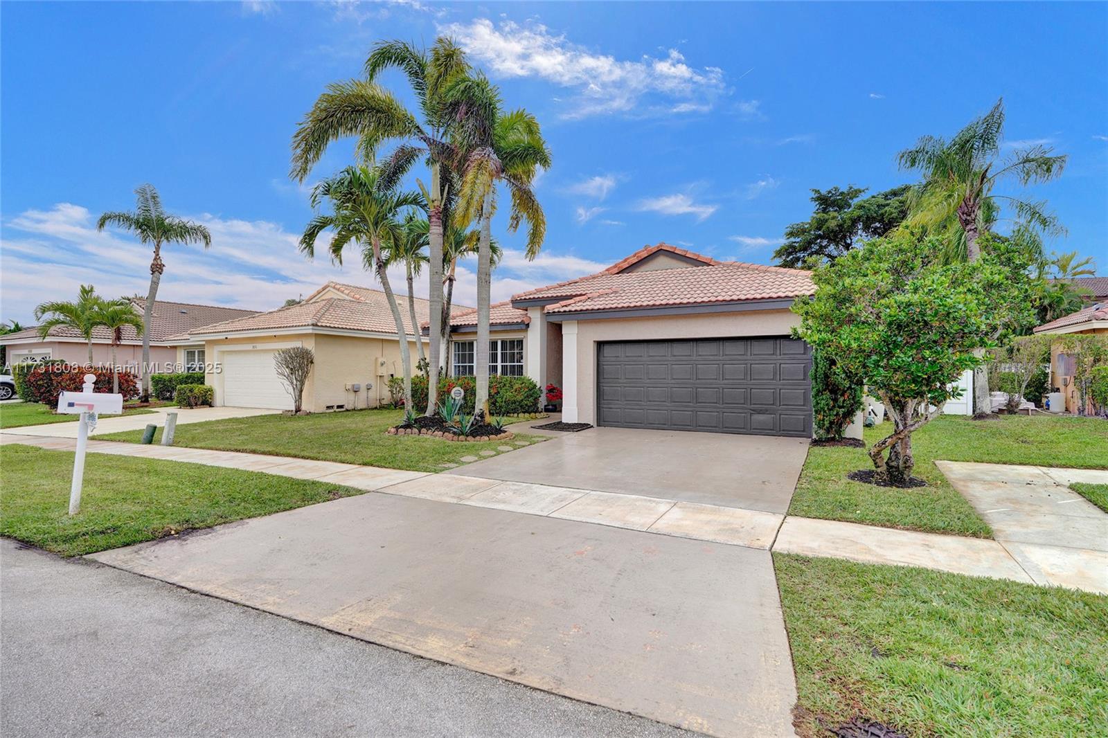 18186 SW 4th Ct, Pembroke Pines, Florida image 1