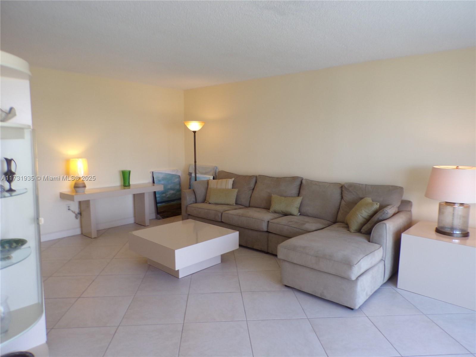 2930 Point East Dr #E602, Aventura, Florida image 13