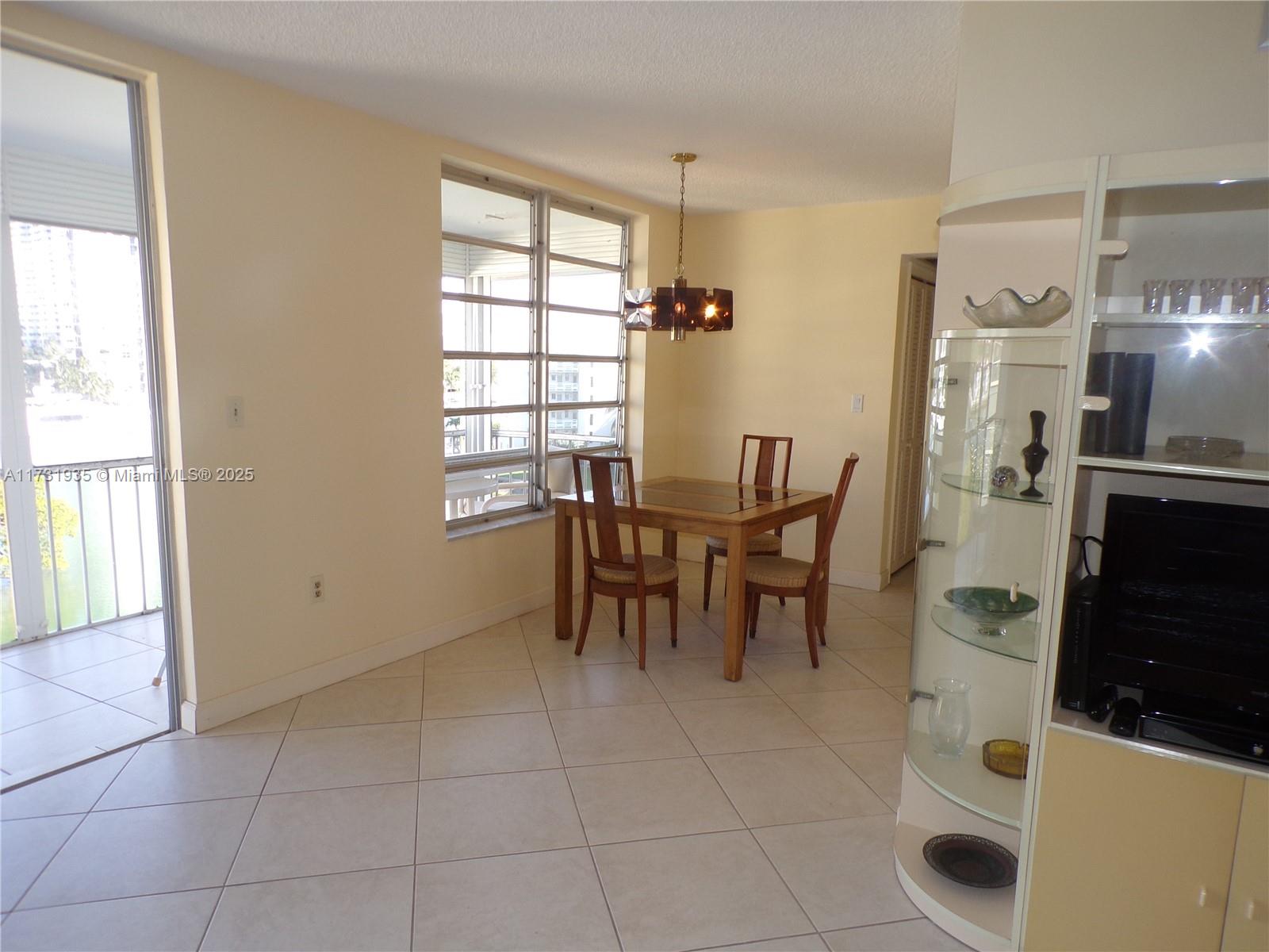 2930 Point East Dr #E602, Aventura, Florida image 23