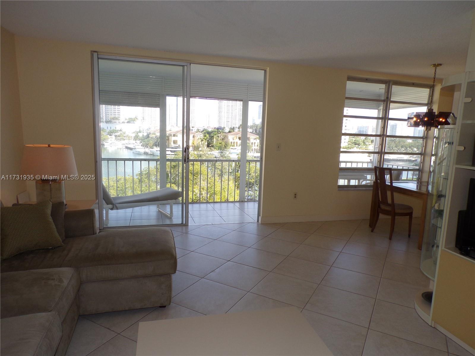 2930 Point East Dr #E602, Aventura, Florida image 24