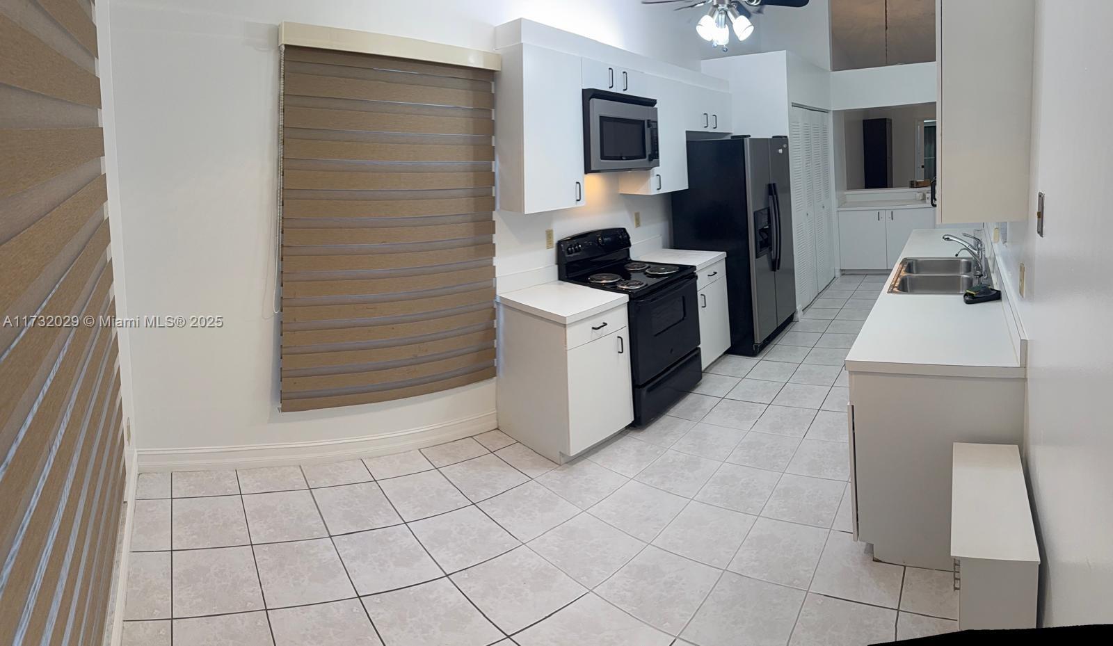 8204 NW 100th Ln, Tamarac, Florida image 17
