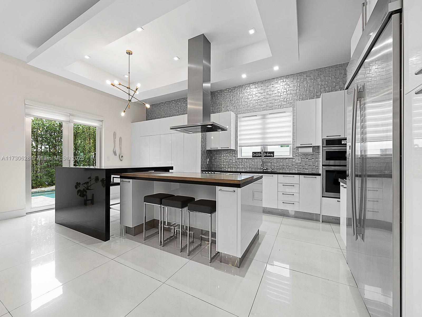 8271 NW 34th Dr, Doral, Florida image 15