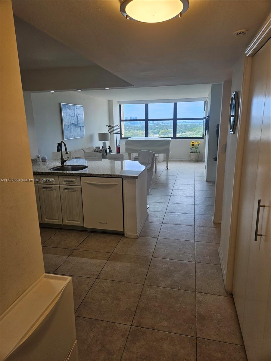 2555 Collins Ave #1508, Miami Beach, Florida image 2