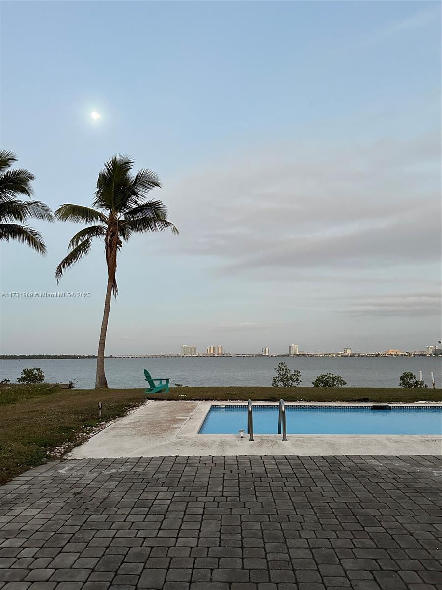 Residential, Fort Myers, Florida image 4