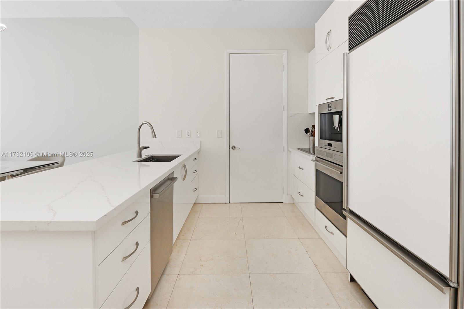 15901 Collins Ave #4102, Sunny Isles Beach FL 33160