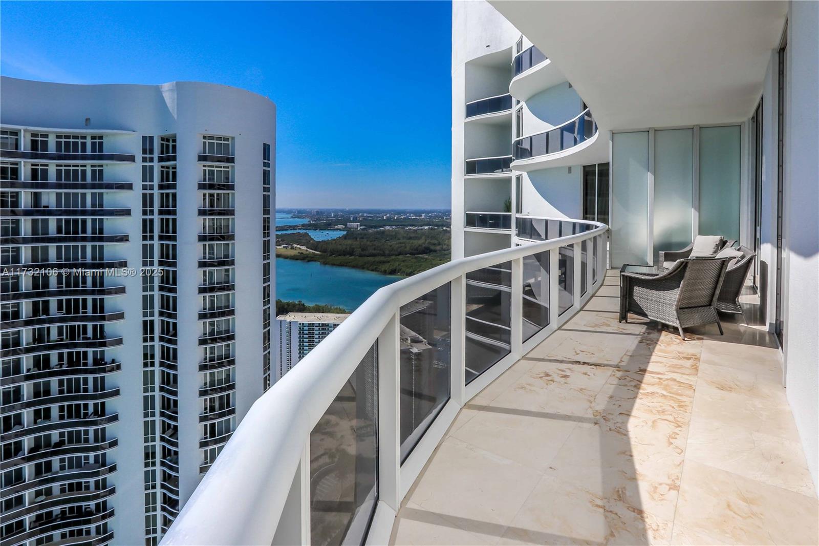 15901 Collins Ave #4102, Sunny Isles Beach FL 33160