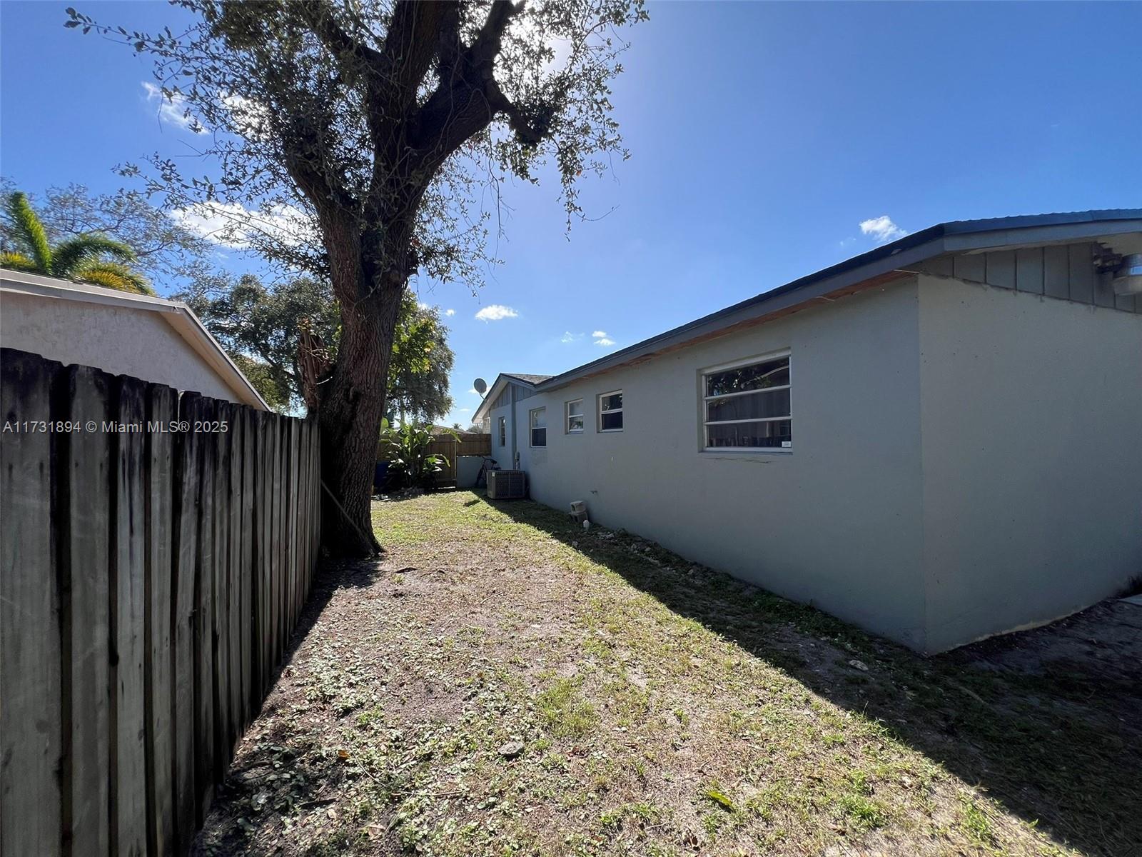 1251 NW 202nd St, Miami Gardens, Florida image 17