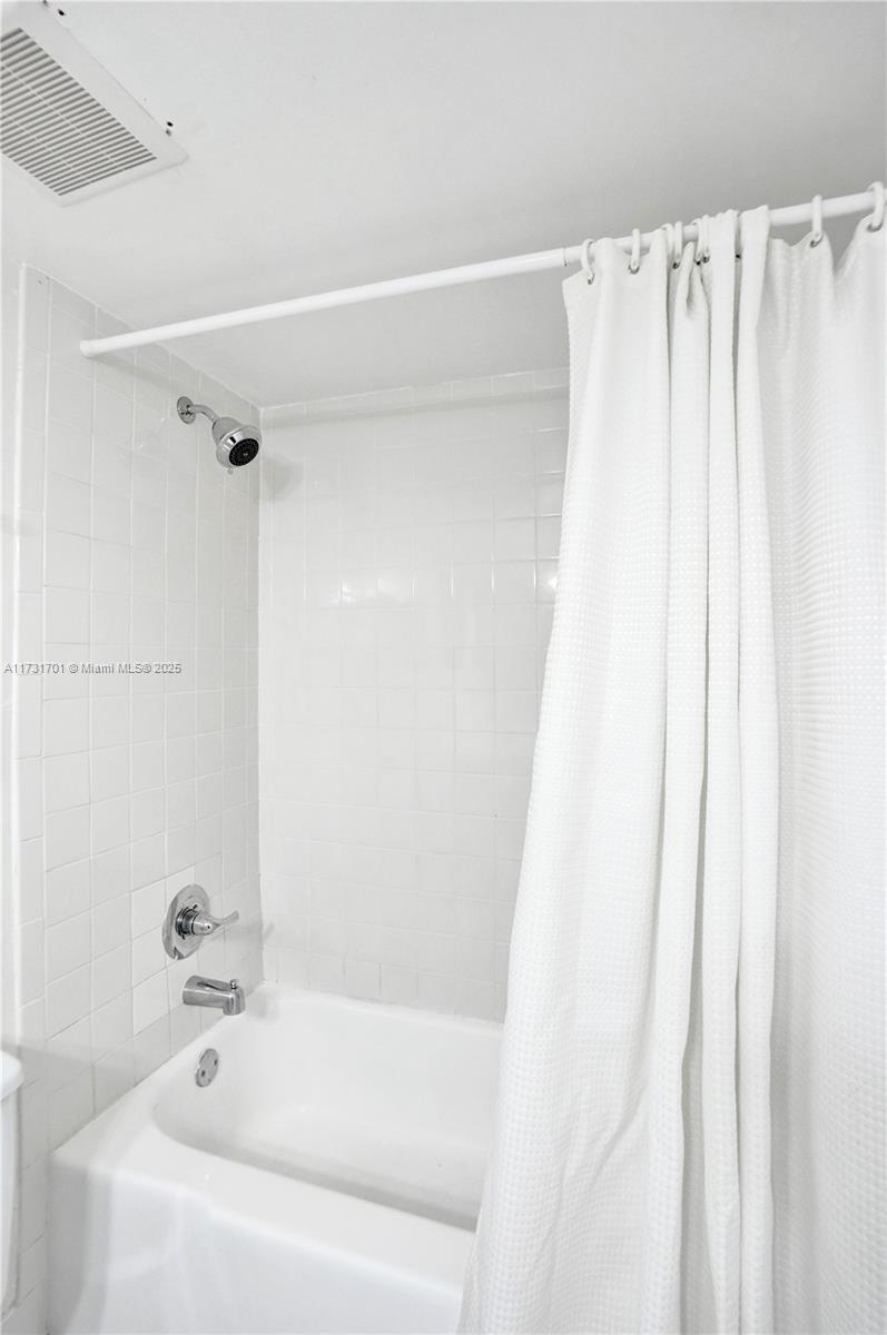 209 N Fort Lauderdale Beach Blvd #2E, Fort Lauderdale, Florida image 33