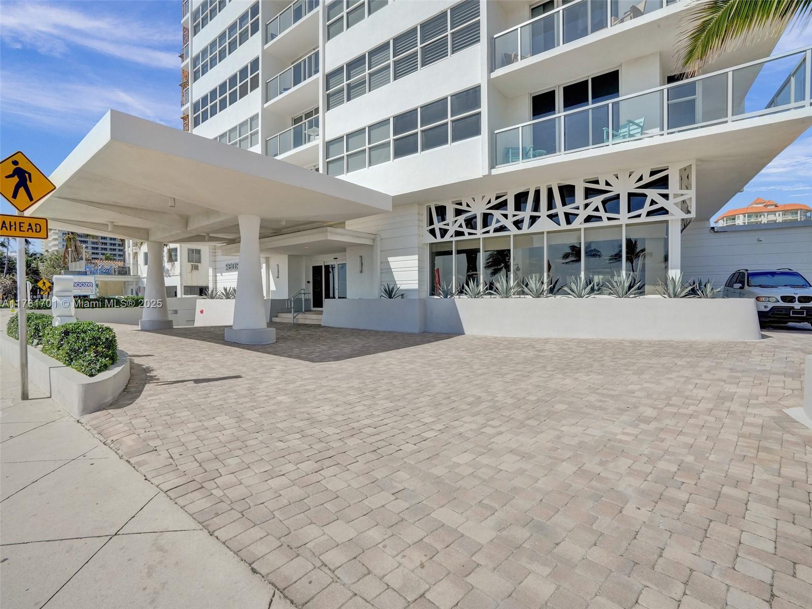 209 N Fort Lauderdale Beach Blvd #2E, Fort Lauderdale, Florida image 5