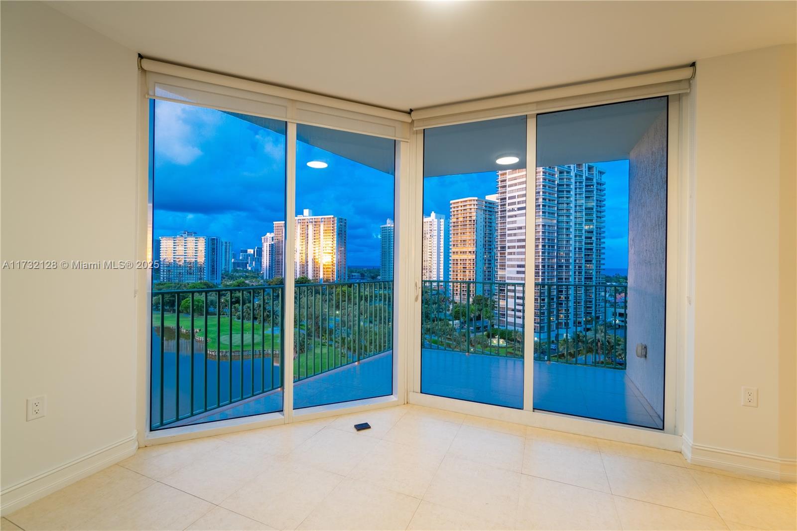 20000 E Country Club Dr #1110, Aventura, Florida image 2