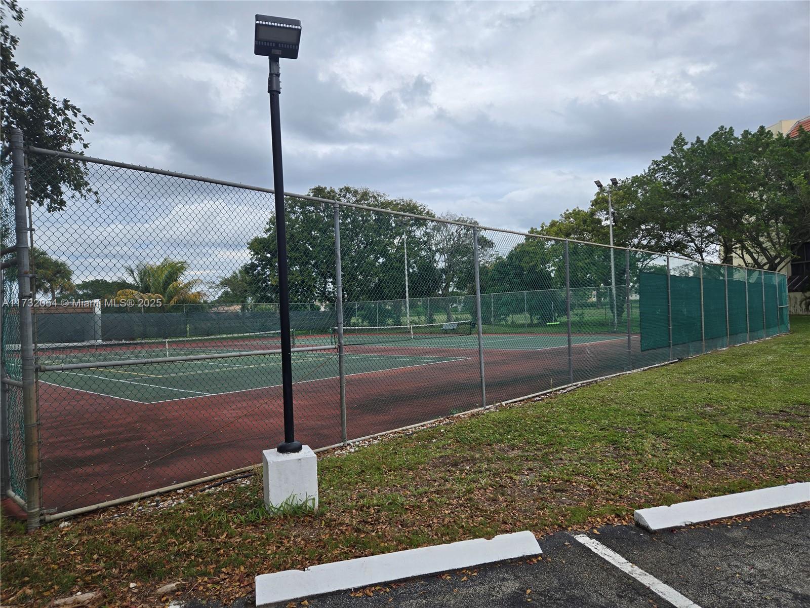 3591 Environ Blvd #A305, Lauderhill, Florida image 38