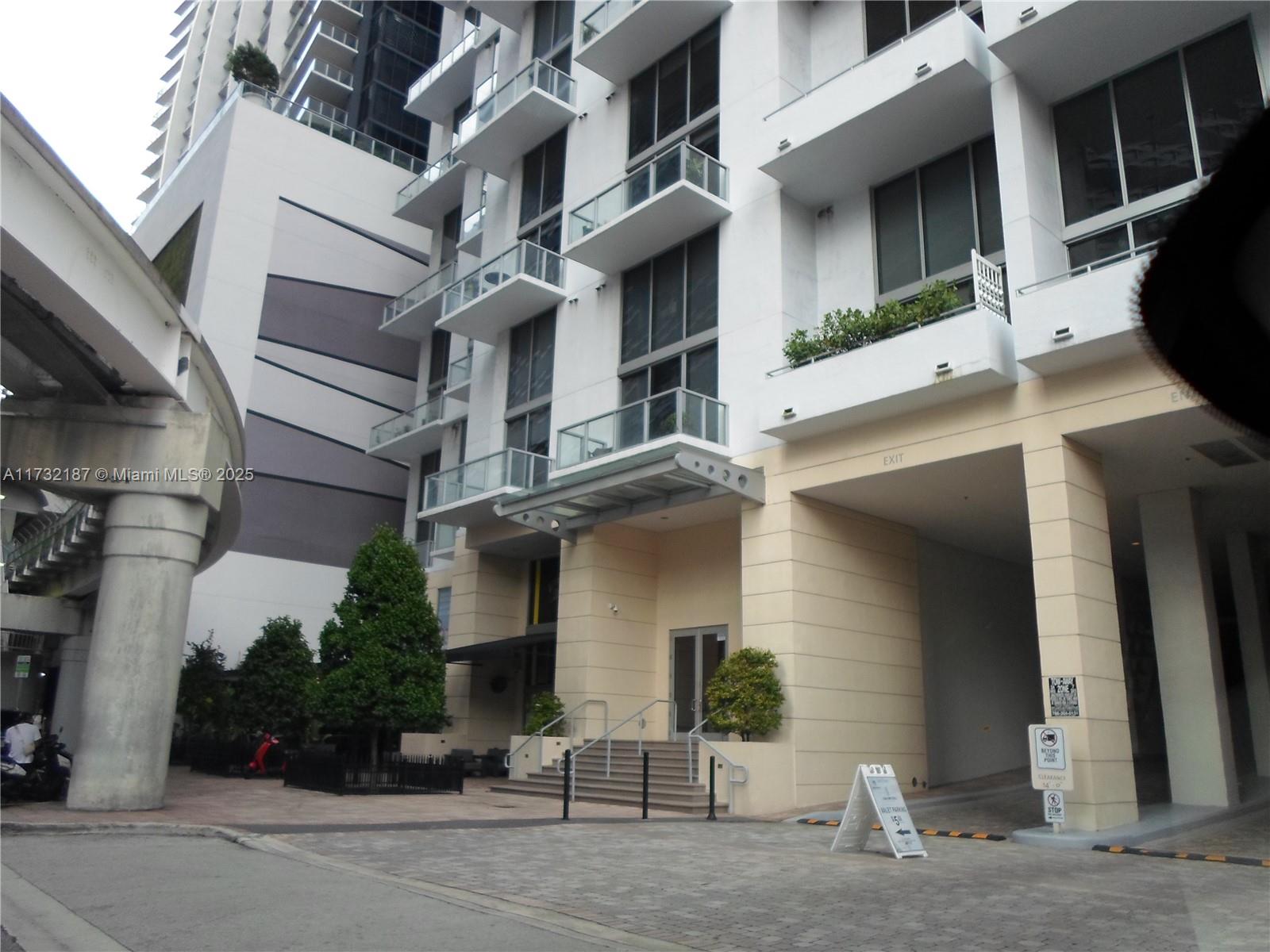 Listing Photo 24