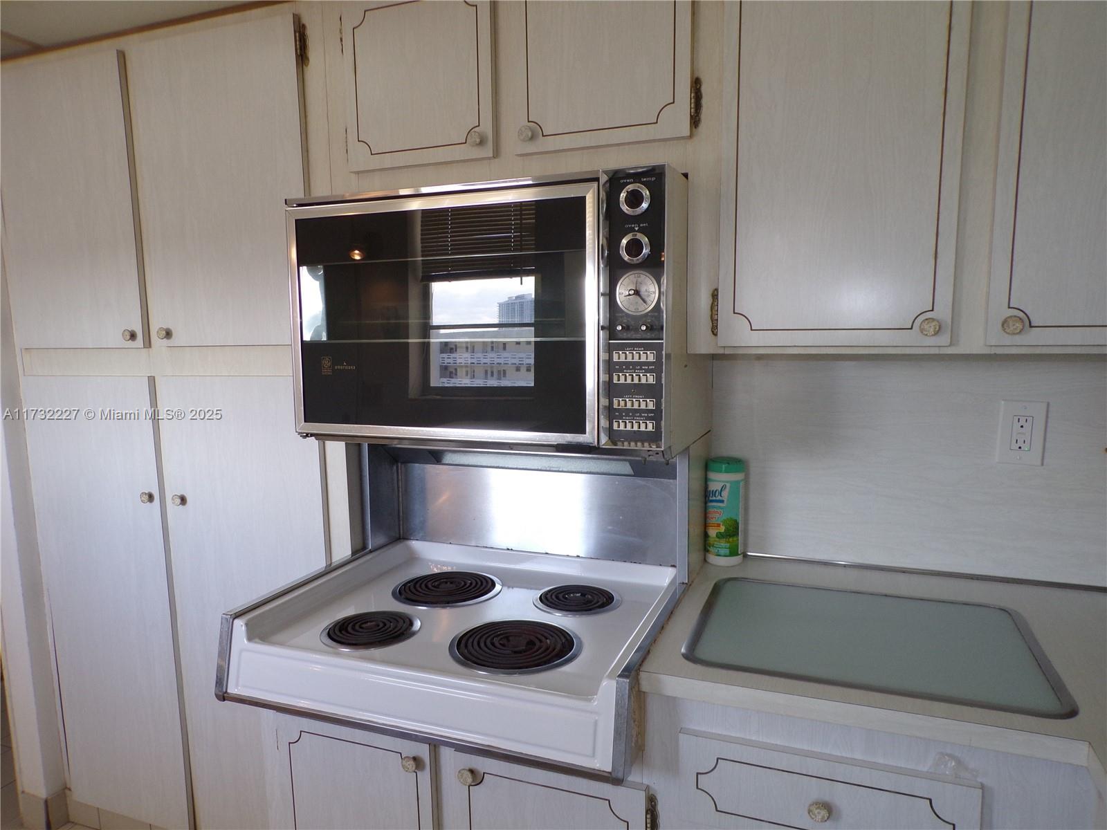 3030 Marcos Dr #T601, Aventura, Florida image 34