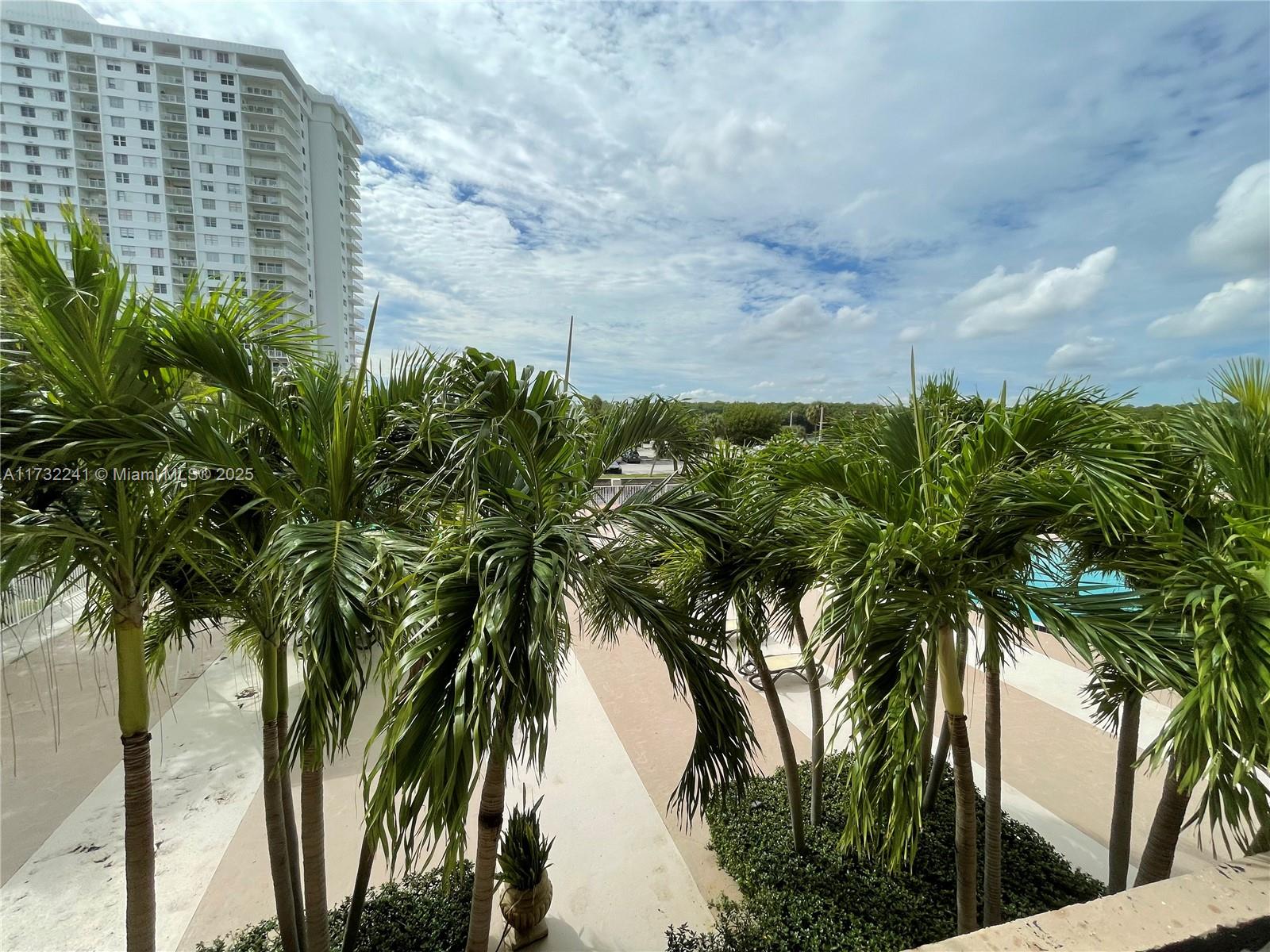 400 Kings Point Dr #510, Sunny Isles Beach, Florida image 4