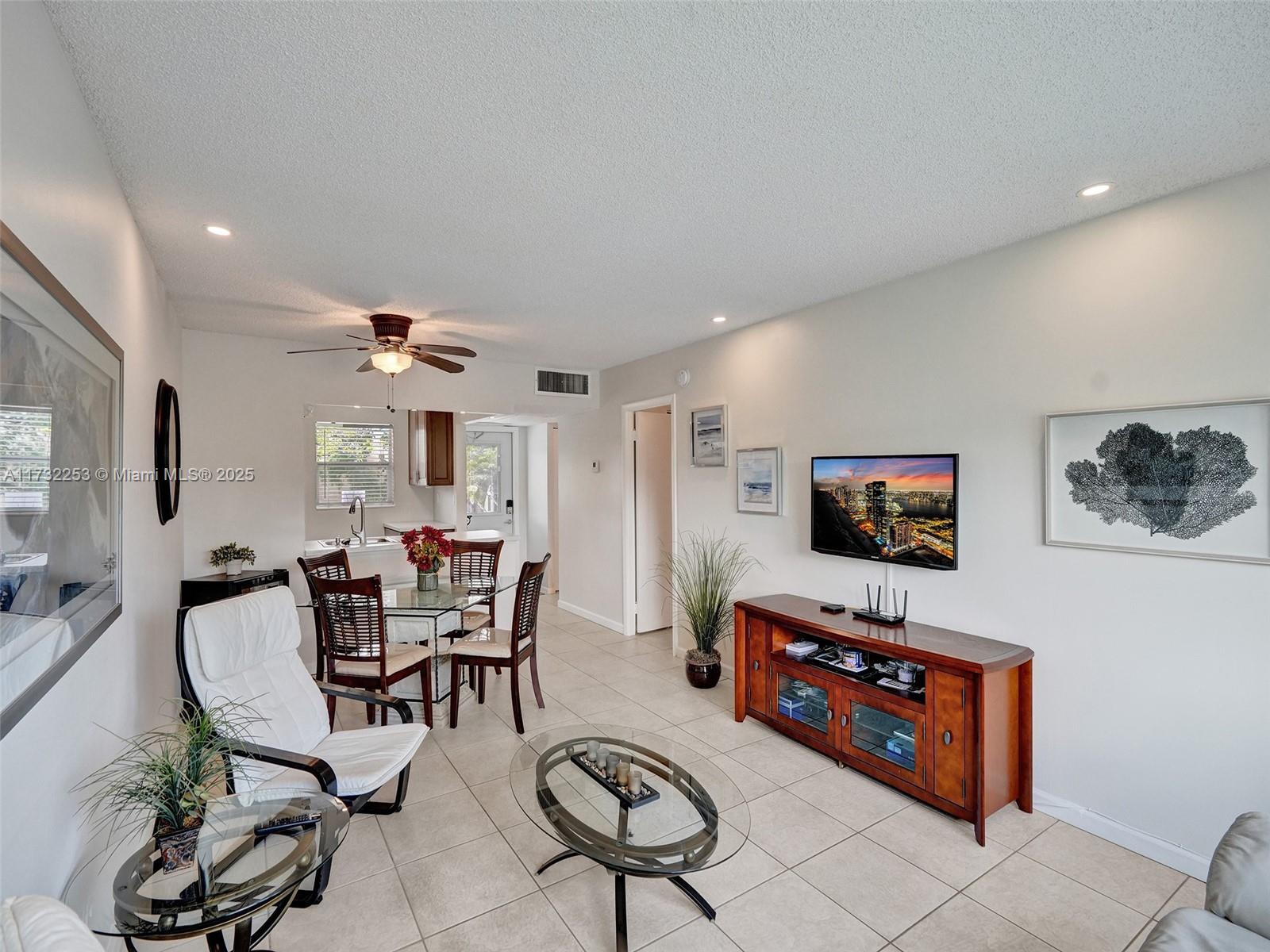 3506 NW 49th Ave #511, Lauderdale Lakes, Florida image 17