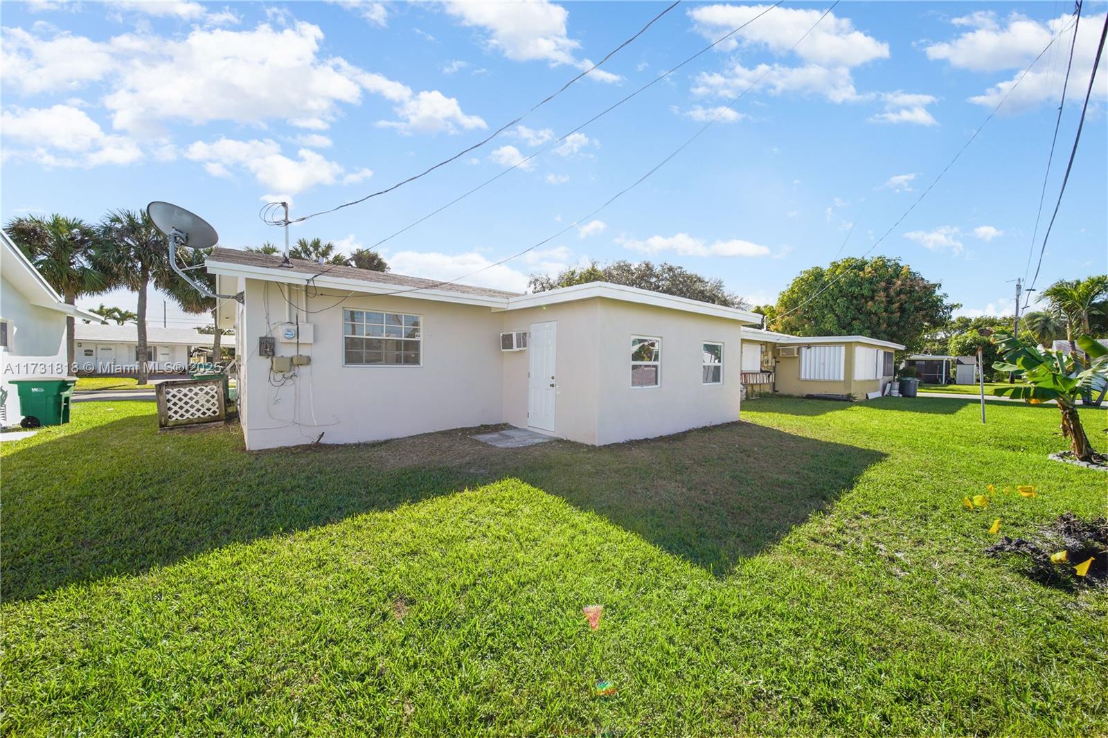 2709 NW 54th St, Tamarac, Florida image 10