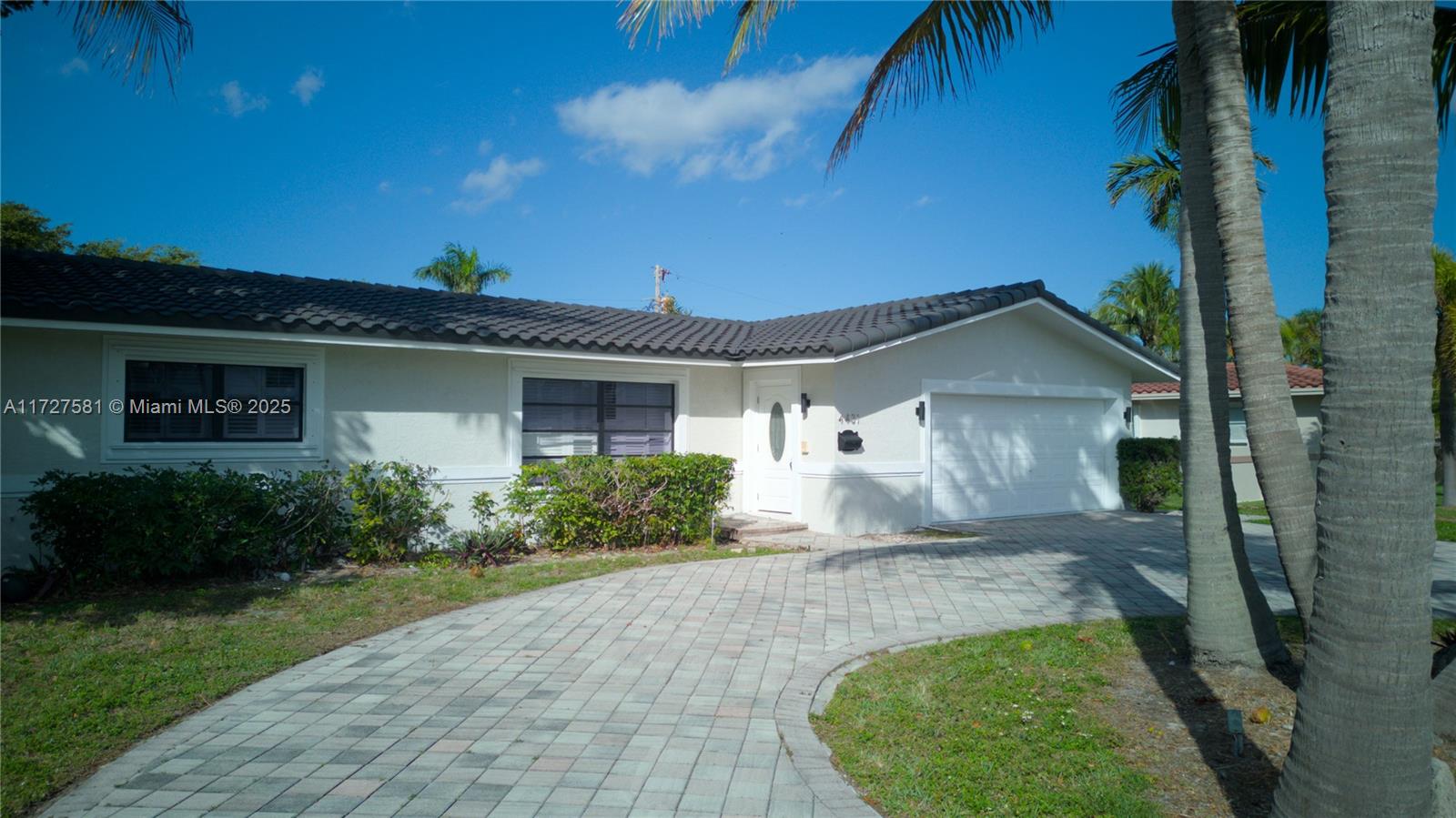 4431 NE 28th Ave, Lighthouse Point, Florida image 2