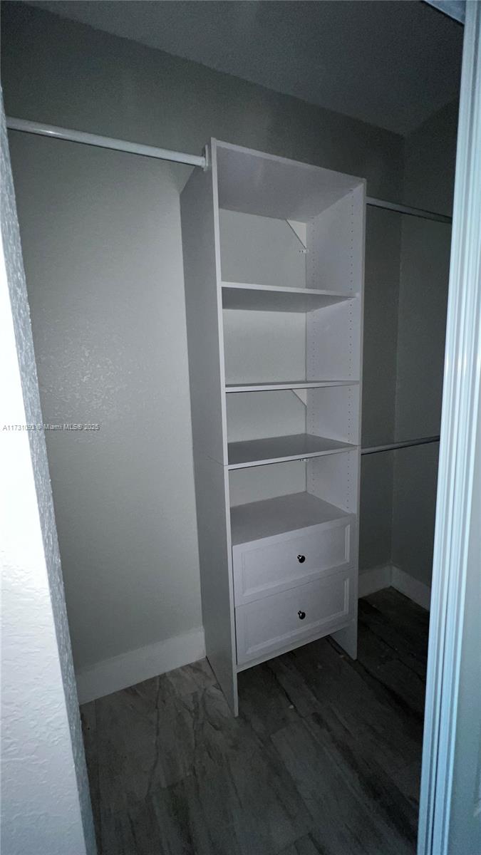 Residentialincome, Miami, Florida image 11