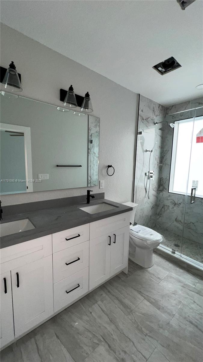 Residentialincome, Miami, Florida image 7
