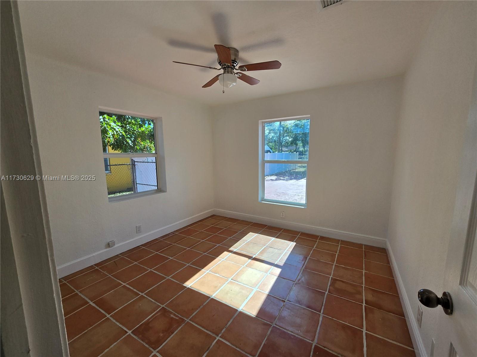 2722 Pierce St, Hollywood, Florida image 24