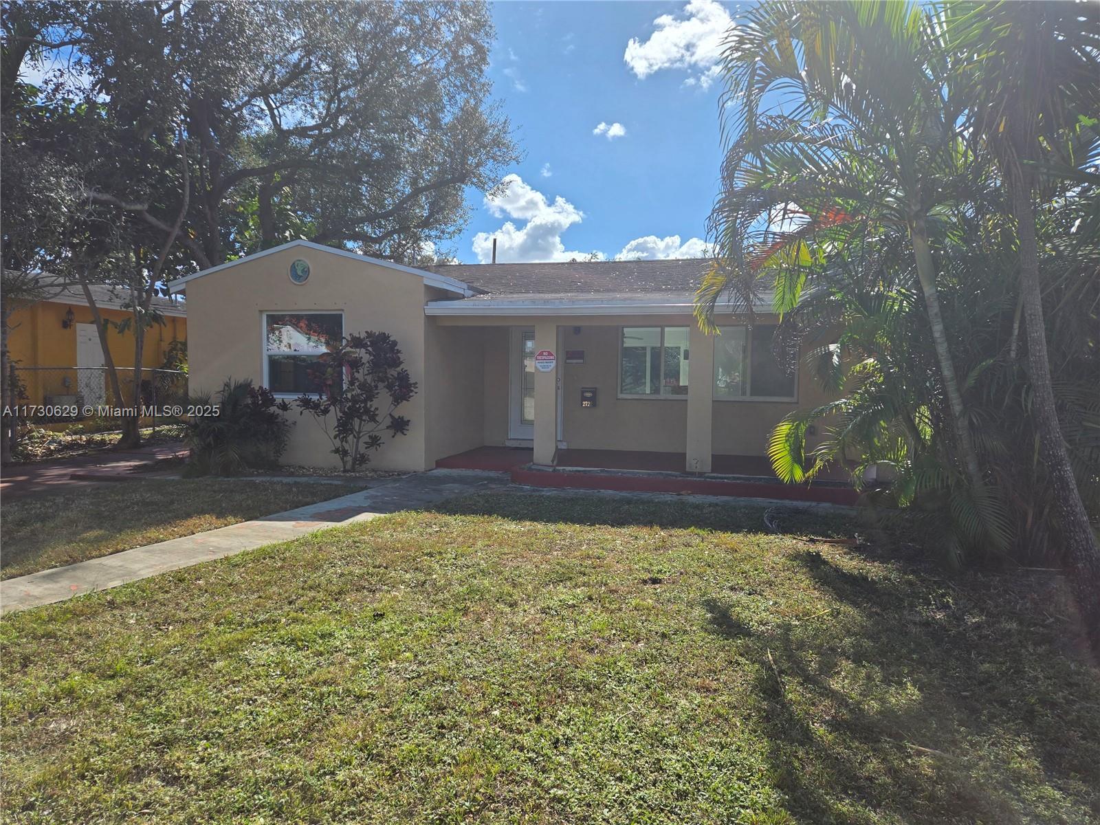 2722 Pierce St, Hollywood, Florida image 3