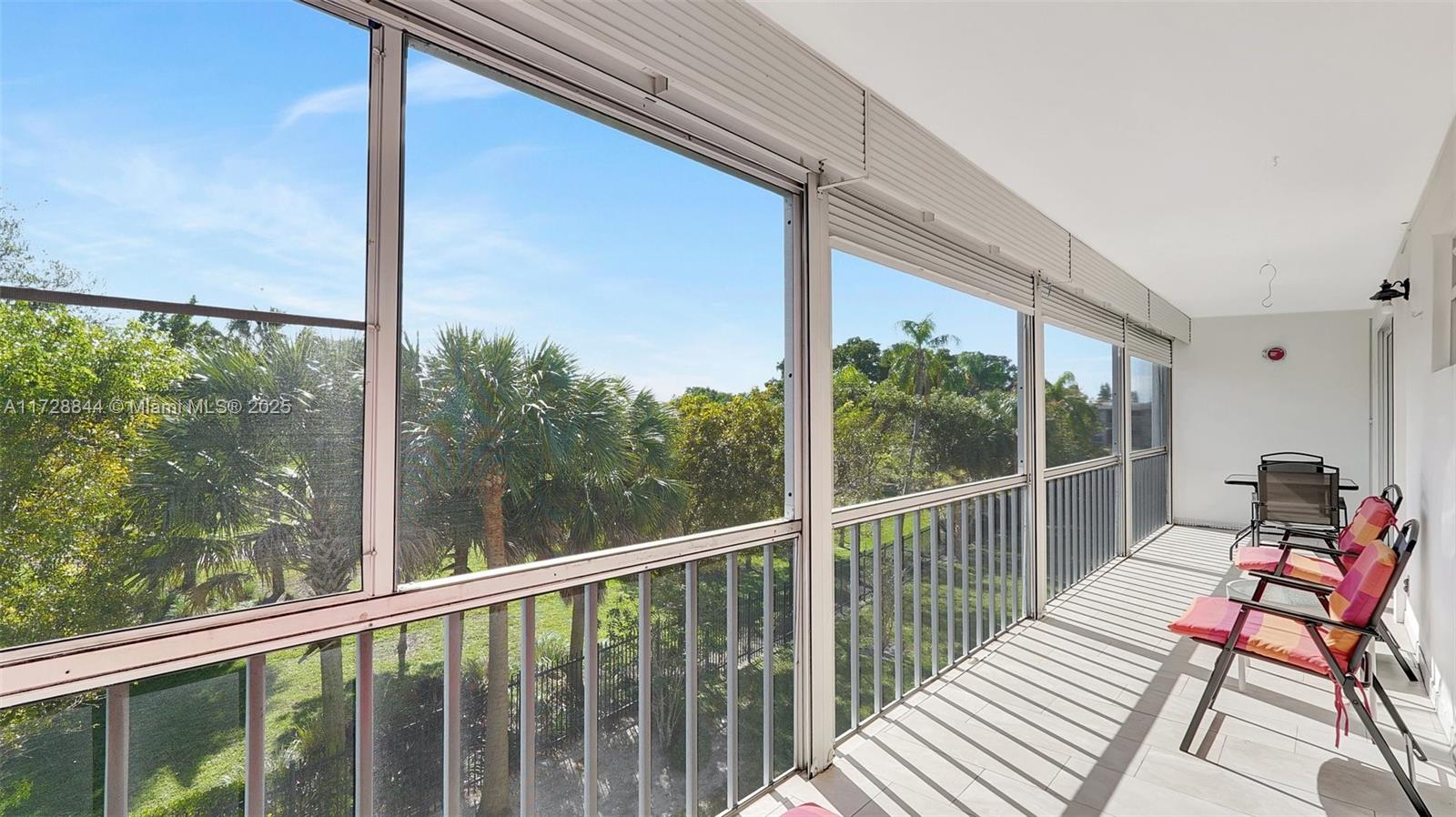 4800 Hillcrest Ln #301, Hollywood, Florida image 30