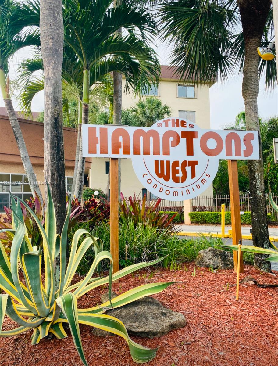 8000 Hampton Blvd Unit 102, North Lauderdale, Florida 33068