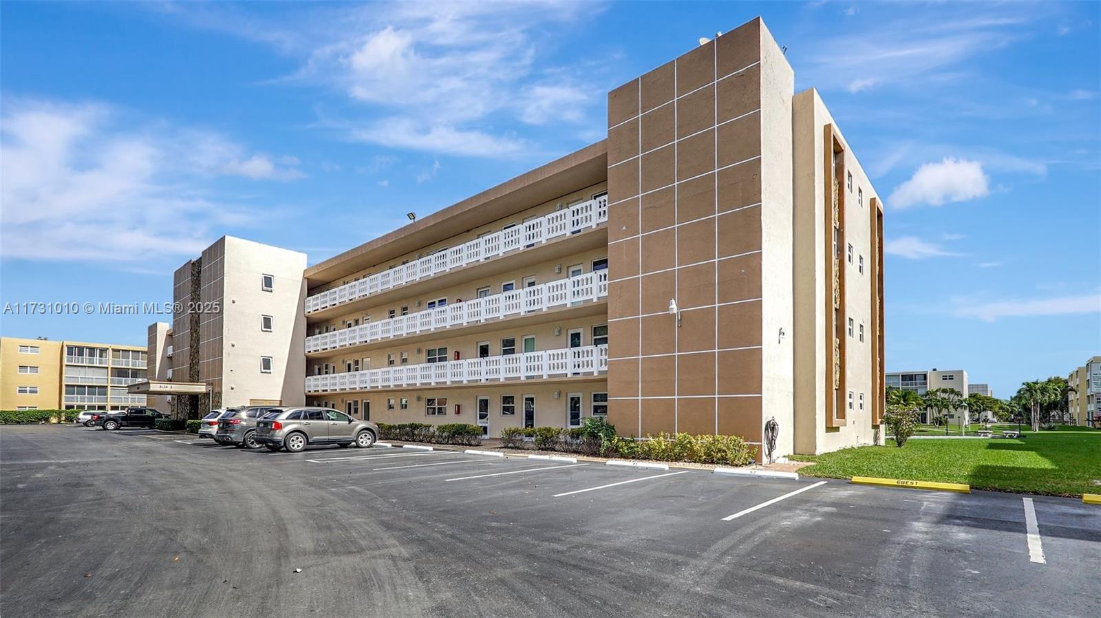 1025 SE 2nd Ave #305, Dania Beach, Florida image 37