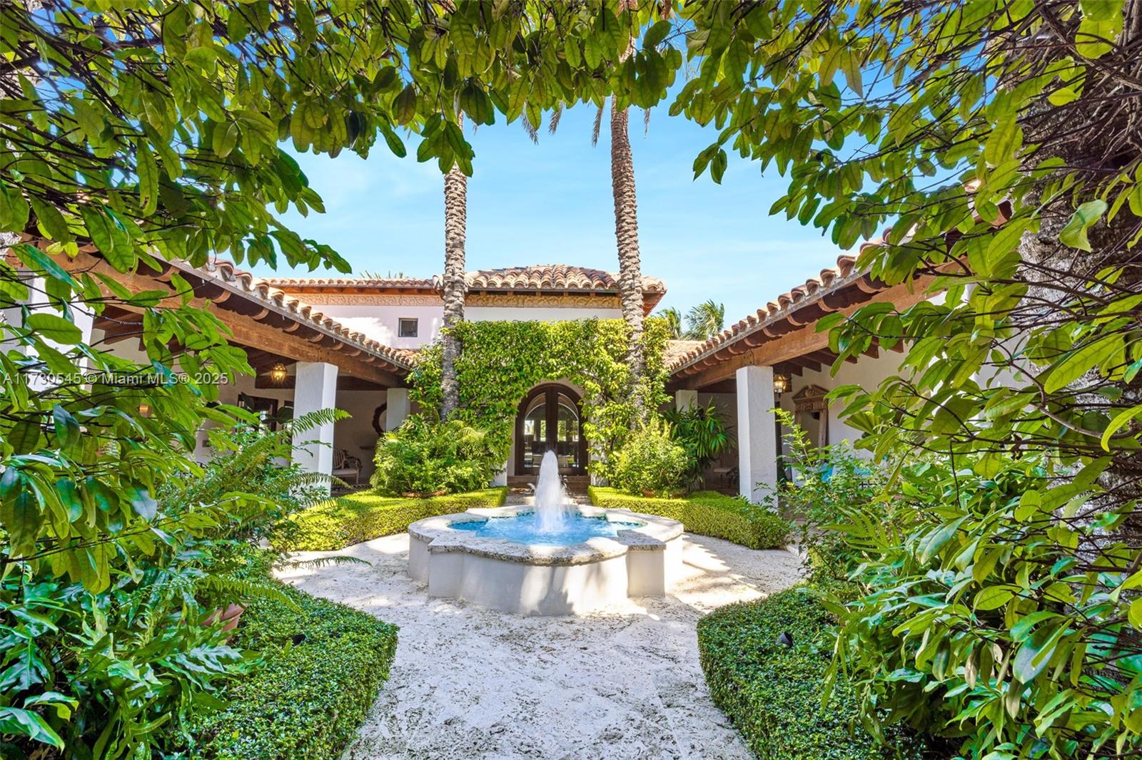 68 La Gorce Cir, Miami Beach, Florida image 11