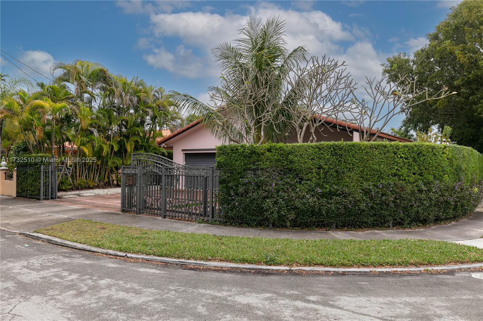 355 SW 33rd Ave, Miami, Florida image 44