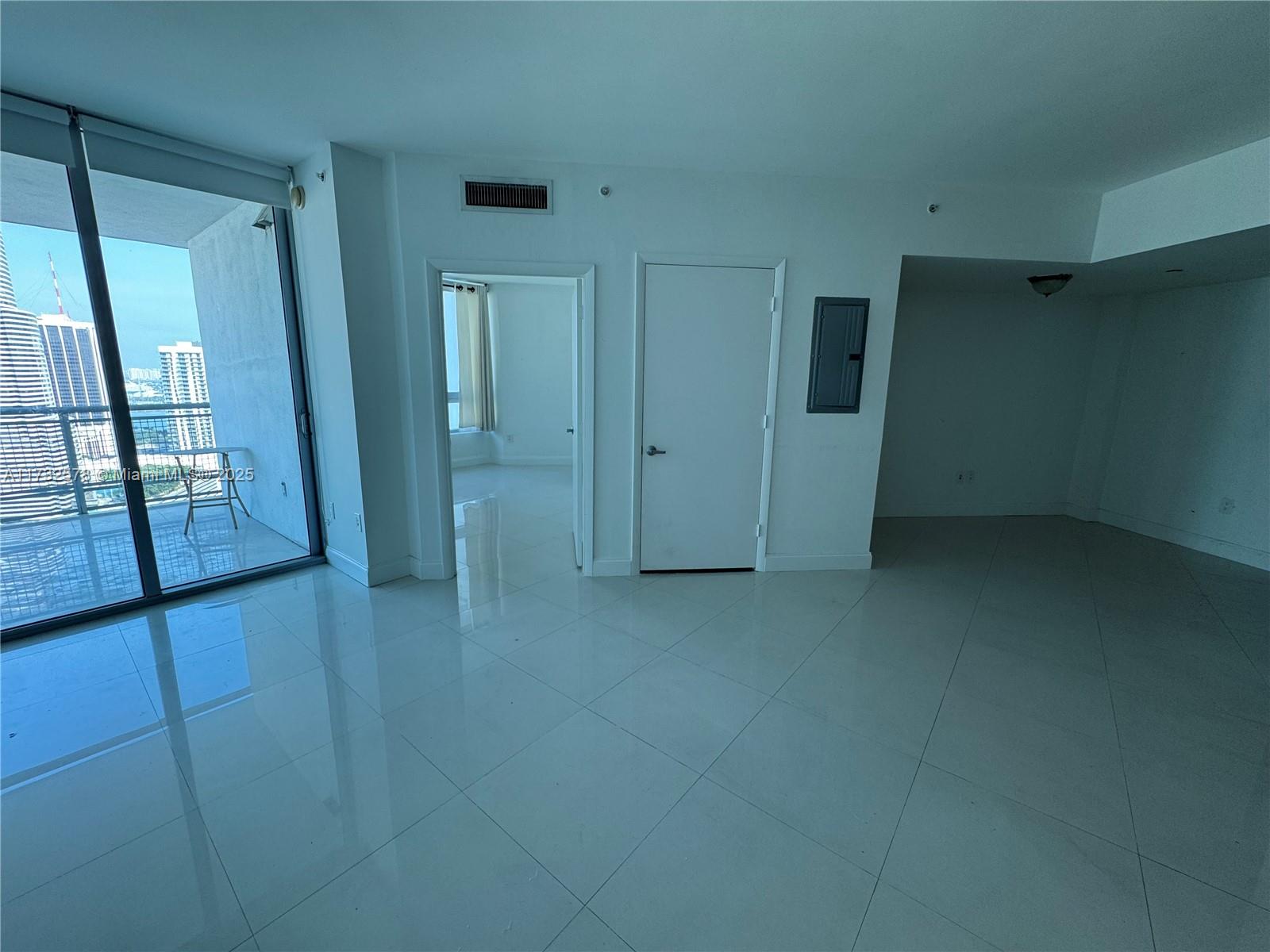 350 S Miami Ave #3309, Miami FL 33130