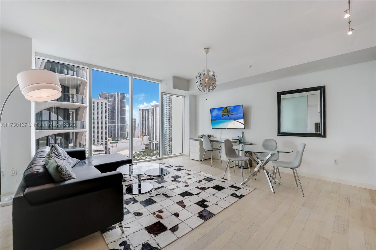 1040 Biscayne Blvd #2508, Miami FL 33132