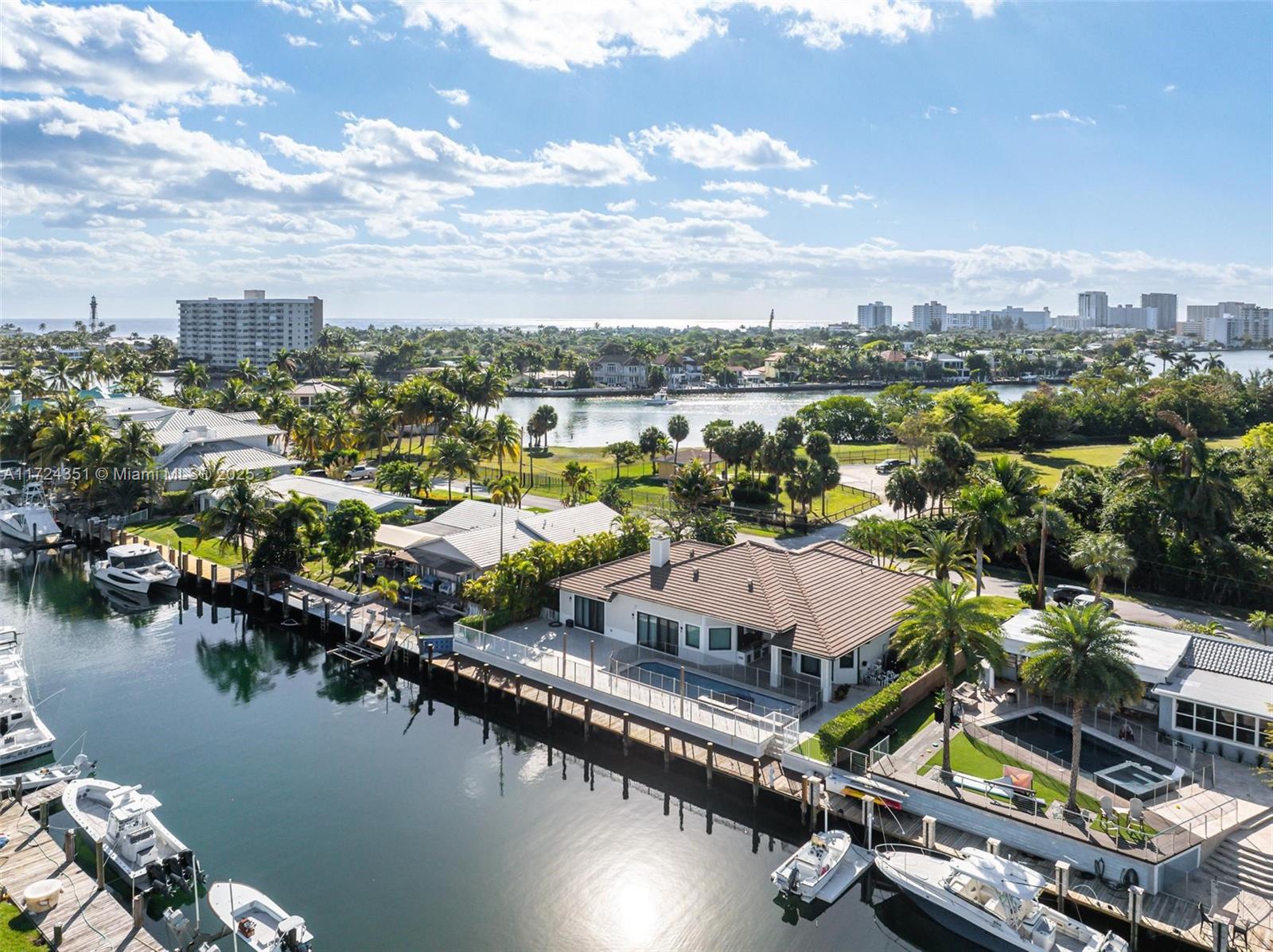 2381 NE 24th St, Lighthouse Point, Florida image 38