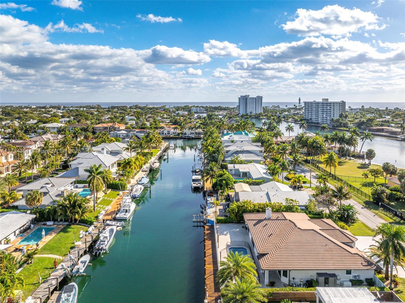 2381 NE 24th St, Lighthouse Point, Florida image 40