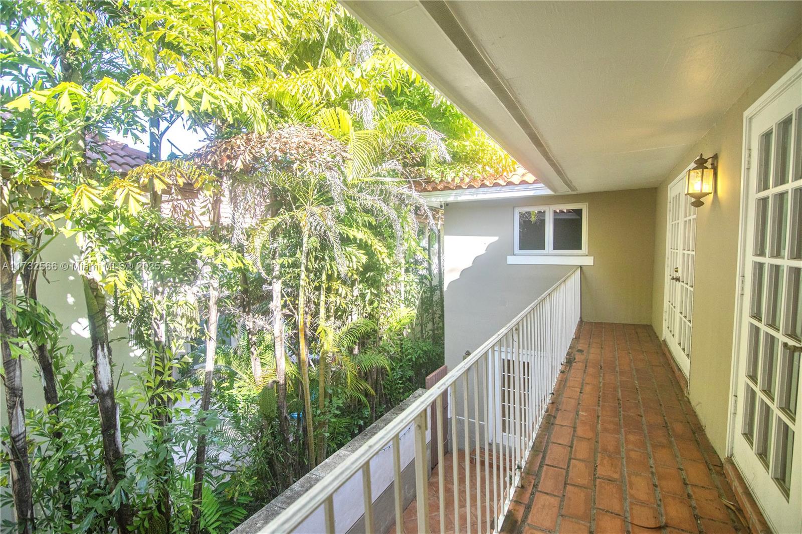 1543 Dorado Ave, Coral Gables, Florida image 29