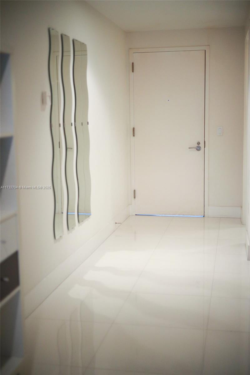 2950 NE 188th St #219, Aventura FL 33180