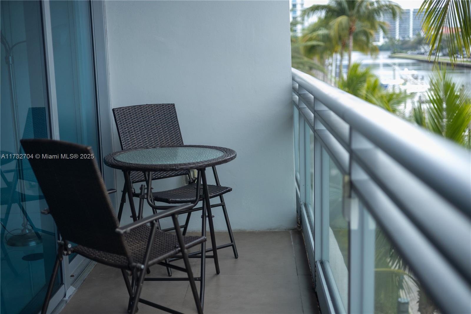 2950 NE 188th St #219, Aventura FL 33180