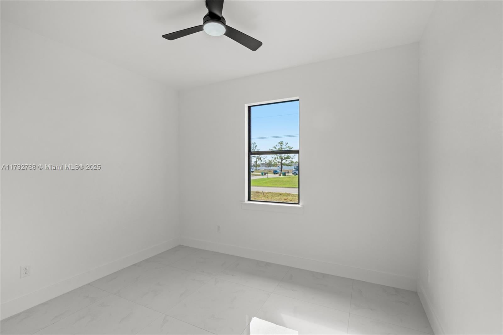 1921 NW 30th St, Cape Coral, Florida image 25