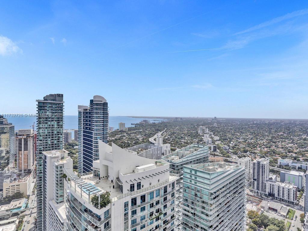 1000 Brickell Plz #PH5204, Miami FL 33131