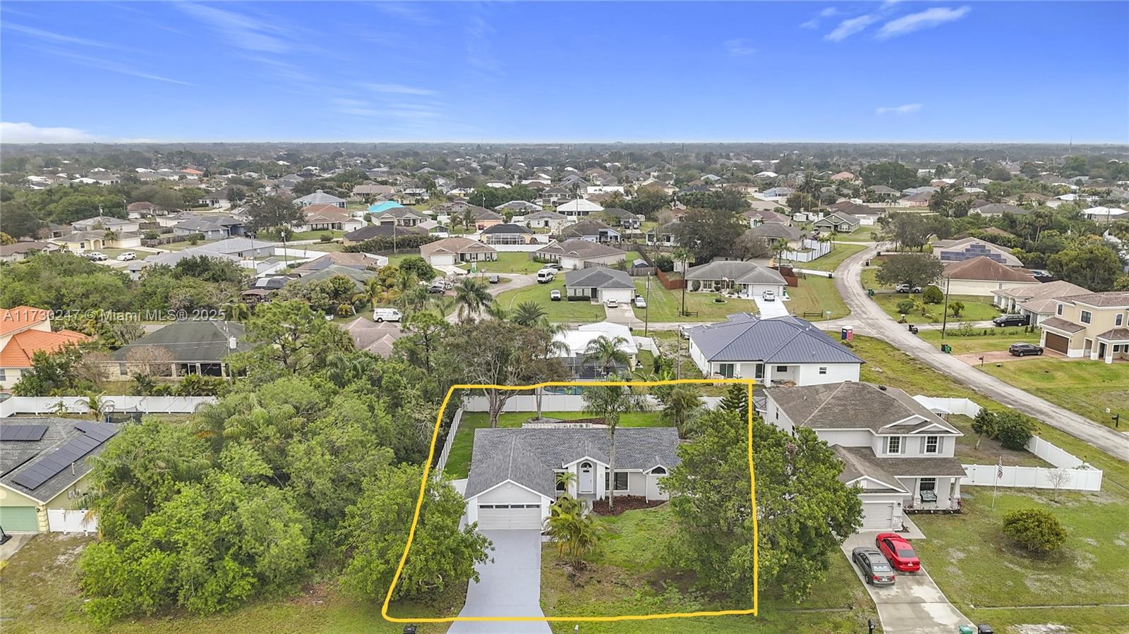 521 SW Rabbit Ave, Port St. Lucie, Florida image 3