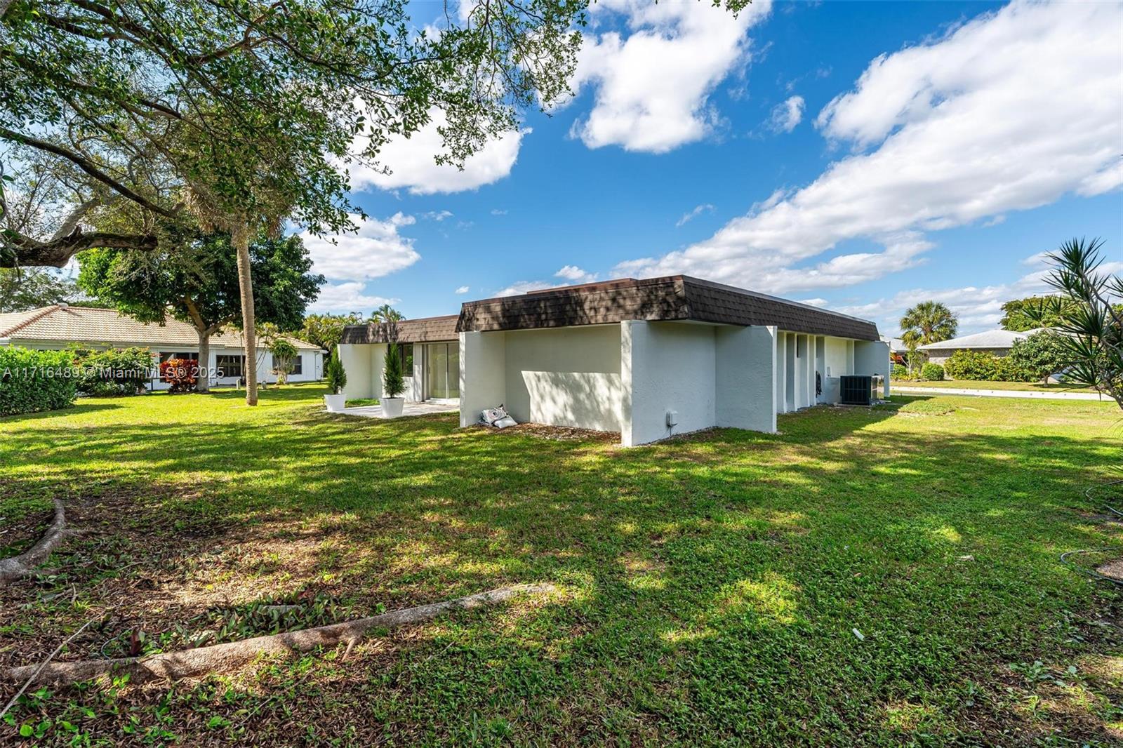 5704 Mulberry Dr, Tamarac, Florida image 41