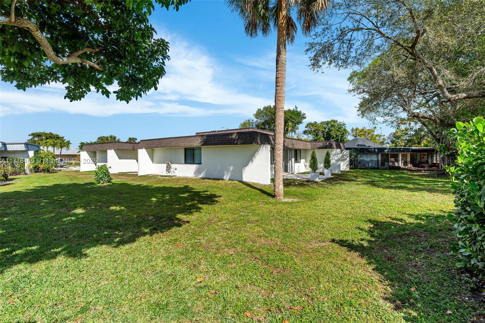 5704 Mulberry Dr, Tamarac, Florida image 8