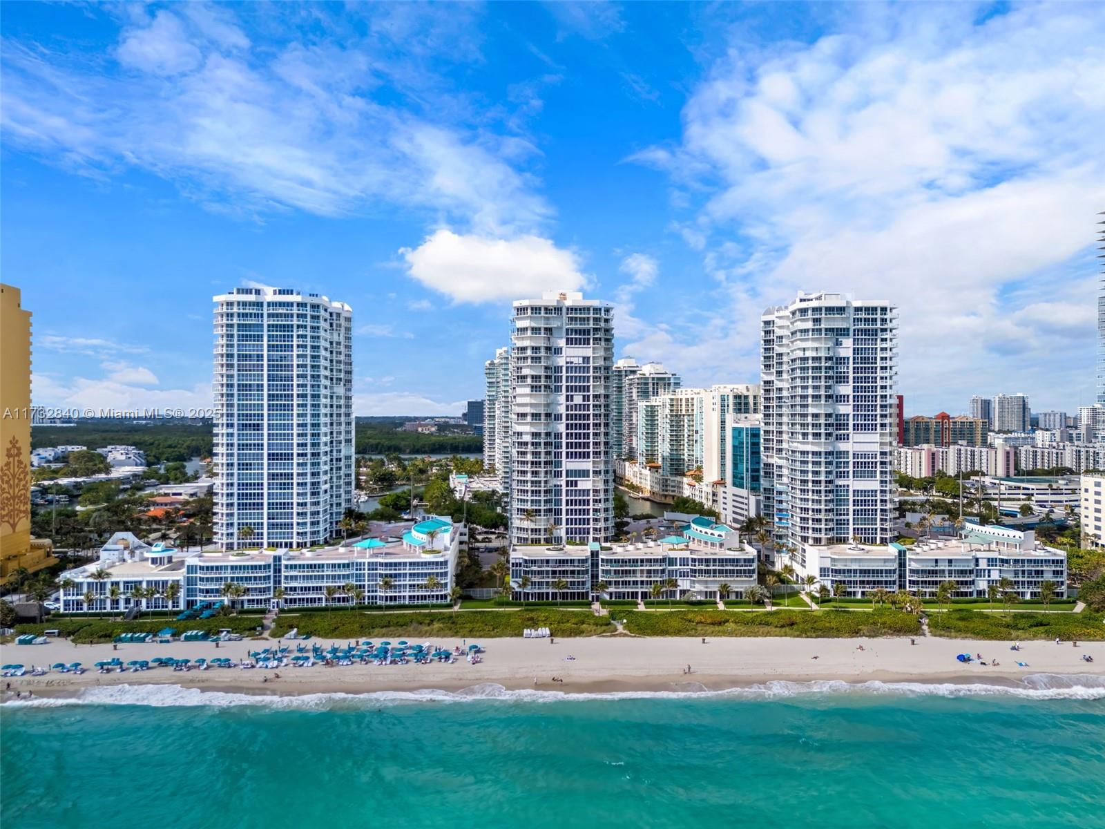 Apartamento à Venda em Sunny Isles Beach, FL