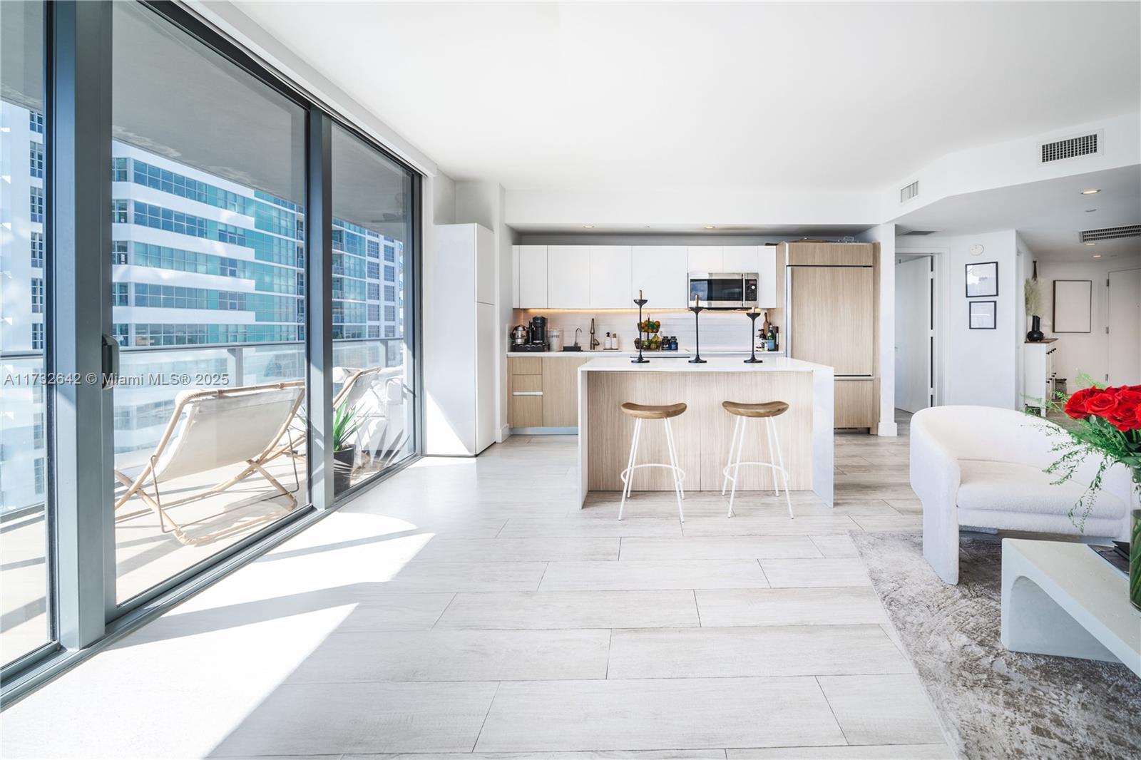121 NE 34th St #2104, Miami FL 33137